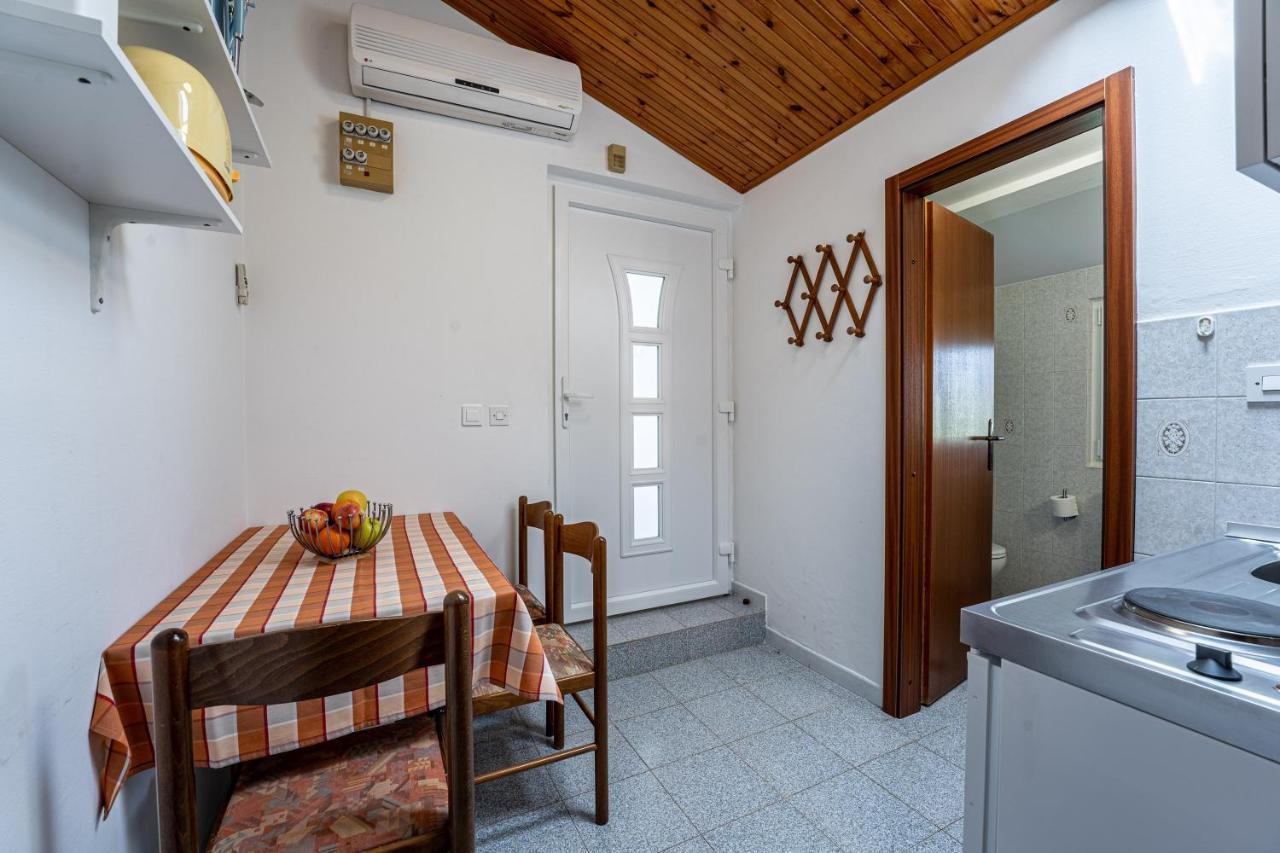 Apartmani Mirela Banjole Luaran gambar