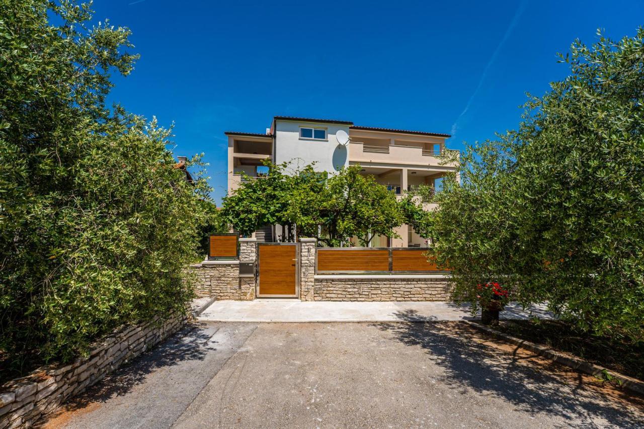 Apartmani Mirela Banjole Luaran gambar